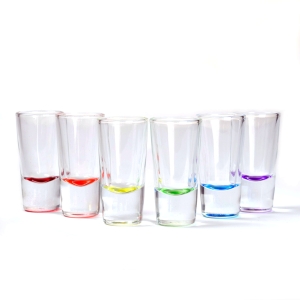 Kieliszki do shotów 25 ml z kolorowym dnem (6 szt.)