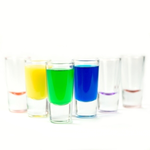 Kieliszki do shotów 25 ml z kolorowym dnem (6 szt.)