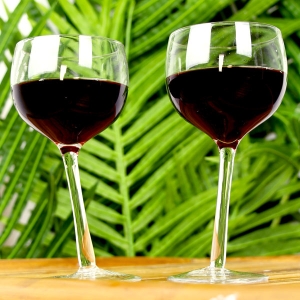 Zestaw Pochylone kieliszki do wina 2 szt. 300 ml