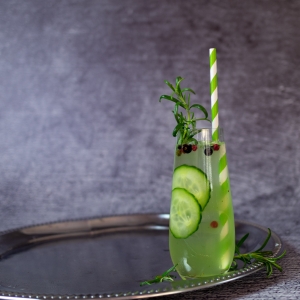 gin and tonic ogorek i pieprz