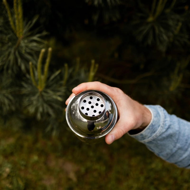 Shaker trzyczęściowy 750 ml z wbudowanym sitkiem